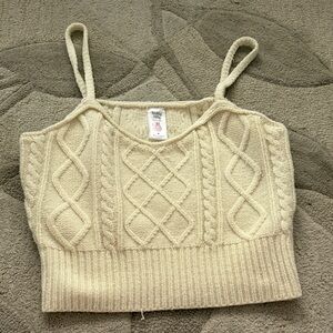 Hollister Beige Cable Knit Crop Top